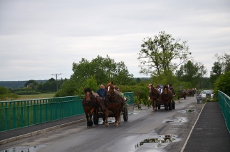 Z rodziną i plecakiem na spotkanie z tradycją - Zielone Świątki w gminie Łopiennik Górny - 24.05.2015 r